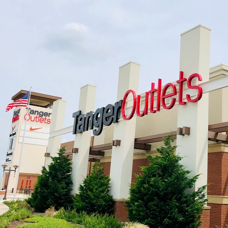 Tanger Outlets's profile